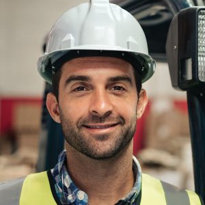 SmilingworkerMale2